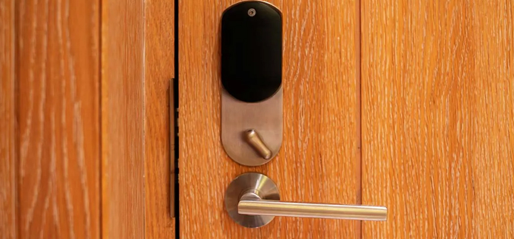 Automatic Locking Door Knob Pasadena